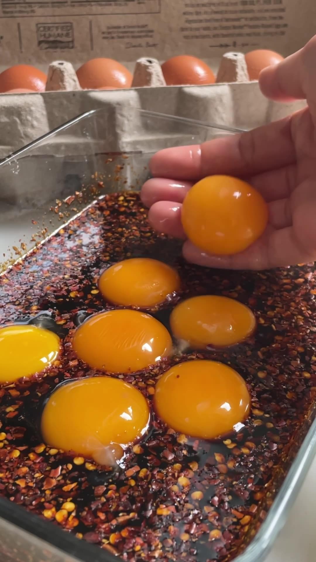 Мариновані яєчні жовтки